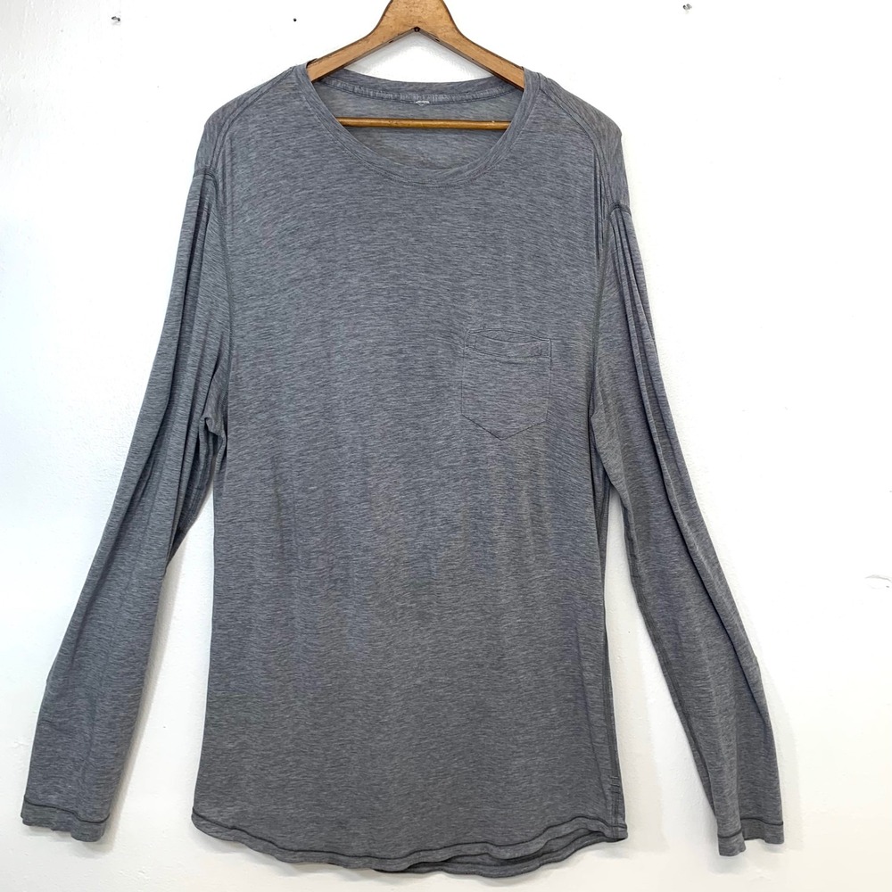 Lululemon Mens Basic Pocket Long Sleeve Tee Heathered Gray Medium Stretch